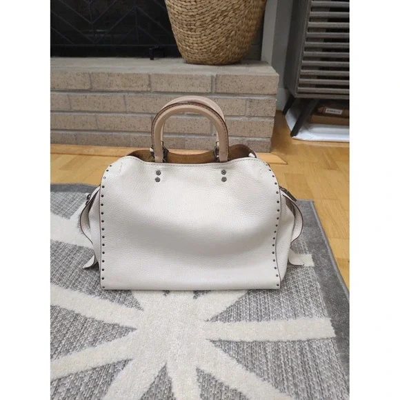 Coach 1941 Rogue Rivets - Fair Condition no straps - Picture 2 of 12